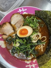 家系豚骨ラーメン