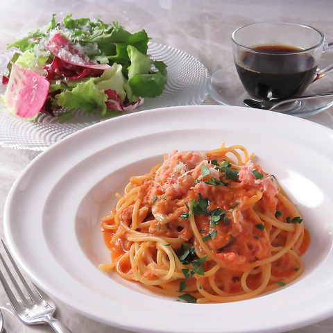 ご家族や仲間と気軽にイタリア料理を楽しめるあたたかな雰囲気の空間♪