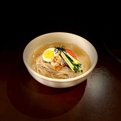 あっさりスープの韓国冷麺