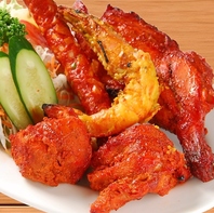 絶品★窯焼きチキン！サイドメニューも充実！