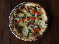 イワシとアンチョビとミニトマトのピッツァ