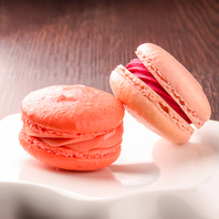 季節に合わせた味と見た目を愉しむ◆虹色カロン