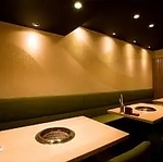 テーブル席は2名様～！様々なシーンでご利用いただけます。