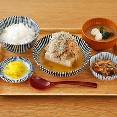 肉豆冨定食(白)
