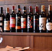 お子様連れのお客様も大歓迎！ベビーカーでの入店も可能ですので、ご家族皆様で安心してお越しください。ただし、入口の階段がやや急になっておりますので、ご来店の際は十分お気をつけてお越しくださいませ。