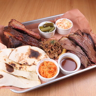 2～3名でシェアできるBBQプレートも◎