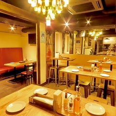 貸し切り宴会にもご利用頂けます。会社の歓送迎会、忘年会や同窓会、結婚式二次会等、様々なシーンでご利用頂けます♪大型プロジェクターやマイク、モニター等も完備！思い出に残る宴会をぜひ当店で。