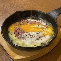 月見コンビーフ鉄板