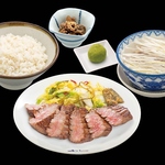 牛たん極焼は分厚く食べ応え満点の牛たんです♪定食や単品などお好みに合わせてお選びください