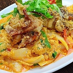 プーパッポンカリー(ソフトシェルクラブのカレーと卵炒め)