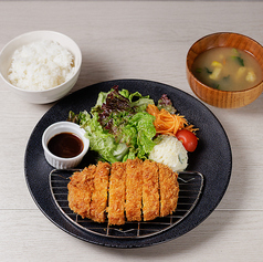 ソースとんかつ定食
