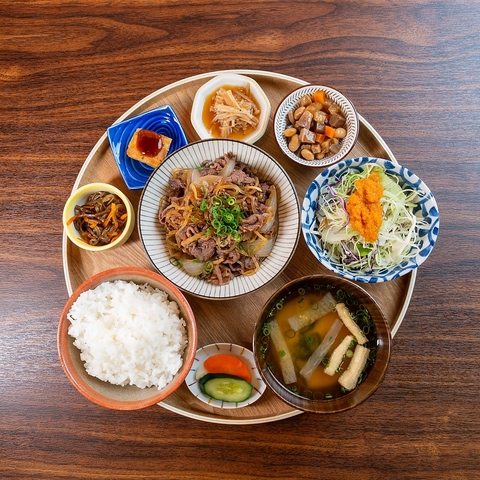 体もお腹もよろこぶ定食屋