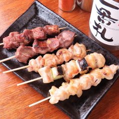 焼き鳥　もも　ねぎま　皮　むね　レバー　スナギモ　ハツ　ぼんじり　つくね　せせり