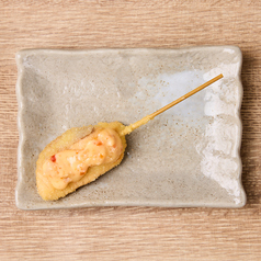 サーモンレア串カツタルタル添え