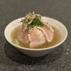 〆の霜降り鶏茶漬け