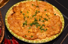 卵を揚げ