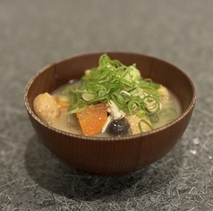 具だくさん鶏味噌汁