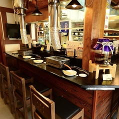 【カウンター席：8席】お1人様やデートにもおすすめ◎アットホームな雰囲気で、ゆっくりとお過ごしいただけます♪