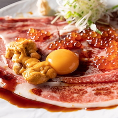 和牛と海鮮の贅沢ユッケ