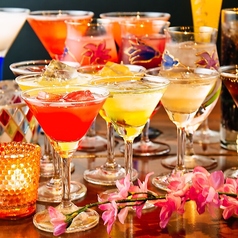 ビール!フルーツカクテルなど80種類以上が飲み放題980円