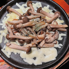 どっさりキノコのチーズ焼き