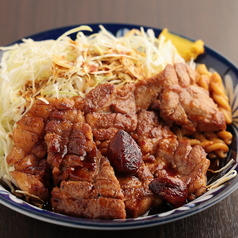 HONMACHI豚テキ×昭和ホルモン焼肉てんぐ屋の特集写真