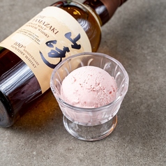 アイスクリーム　ストロベリー