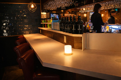 「お1人様や仕事帰りに使いやすいカウンター席」※お席のご指定はご要望として承ります。空き状況によりご希望に添えない場合がございます。