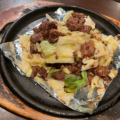 牛すじとキャベツの塩炒め
