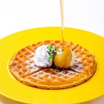 スイーツもオススメ★《ご馳走！サクふわワッフル》お食事の〆にいかがでしょうか？
