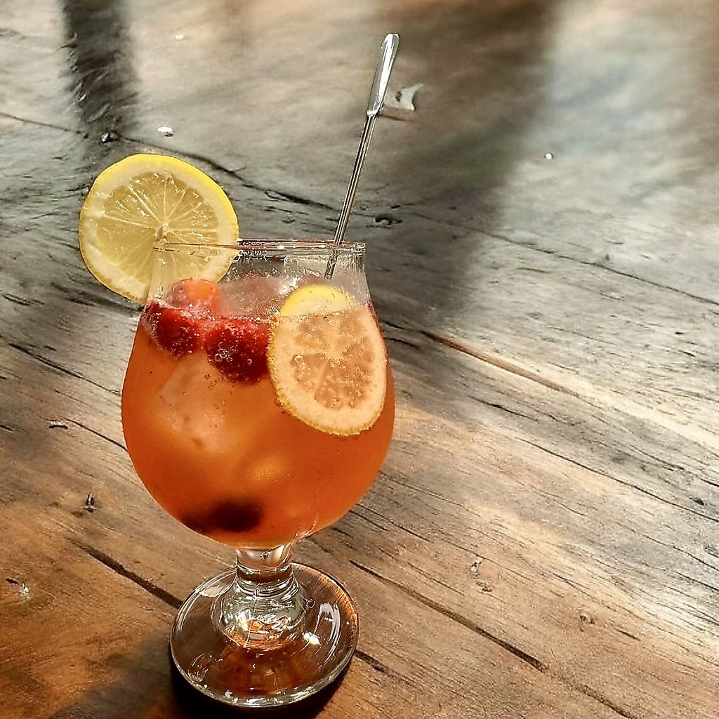 自家製モクテル＆カクテルも人気♪＜昼飲み・夜カフェ＞という楽しみ方も☆彡