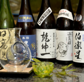 宮城の地酒【乾坤一】や宮城の地酒【浦霞】など地元の日本酒も多く取り揃えております。