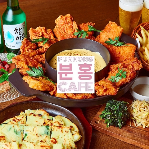 ”韓国×食×エンターテイメント”を融合した五感で楽しめる新感覚のカフェ♪