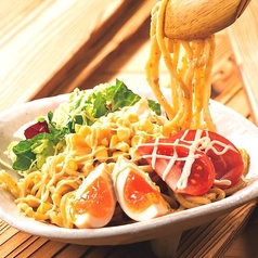 ラーメンサラダ
