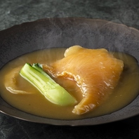 上海料理の醍醐味「煮込み料理」を是非ご堪能下さい。