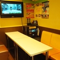【5名様個室】全部屋完全個室のカラオケまねきねこ大阪福島店。こちらは5名様個室です。飲食物の持ち込み自由。24時間営業なので始発待ちや2次会、3次会にも最適。ポテト食べ放題や飲み放題もあります。ぜひご利用くださいませ。(部屋No.1.13.14)