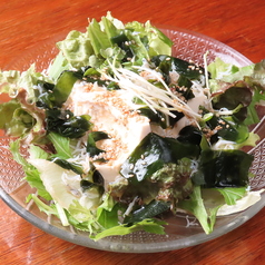 豆腐とわかめのサラダ