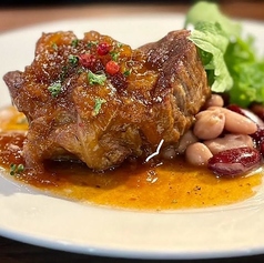 豚肩ロースの爆弾ビール煮込み