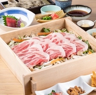 凛や名物せいろ蕎麦を贅沢に味わえる各種セットをご用意