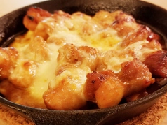 ピリッと辛い旨辛タッカルビ on チーズ