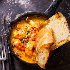 ガーリックベーコンポテトのチーズ焼き