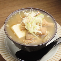 豚骨醤油モツ煮込み