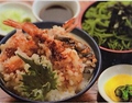 料理メニュー写真 上天丼(海老2本）+ミニ麺