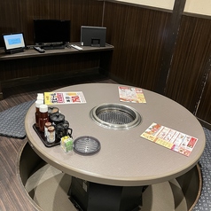 TV付掘りごたつ円卓個室