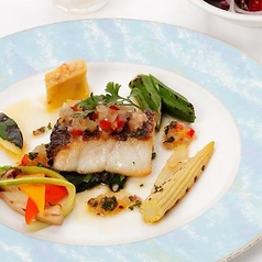 地産地消にこだわった多彩なメニューを揃えるレストラン