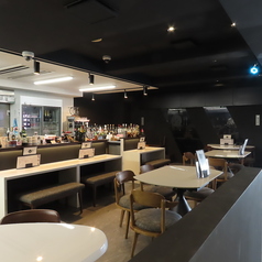 イタリアン創作居酒屋　1/2nibuichi　金沢片町　EXYビル5階の雰囲気1