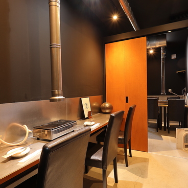 国分寺焼肉 燈苑の雰囲気1