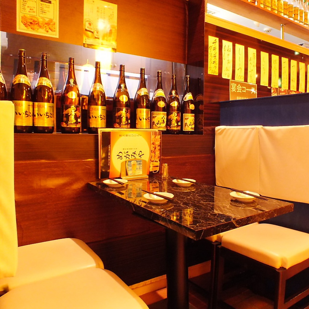 ちょっとした2名席！カップルなどのご利用にも☆