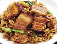 当店人気ナンバーワン！ルーロー炒飯