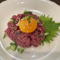 馬刺しユッケ